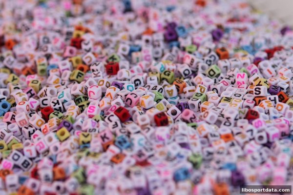 立博体育深度解析：彩票中奖号码趋势分析的科学路径