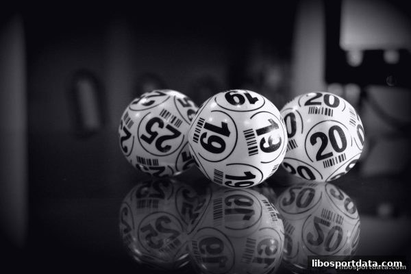 立博体育深度解析：二十一点彩票定胆与拖胆实战技巧与资金策略