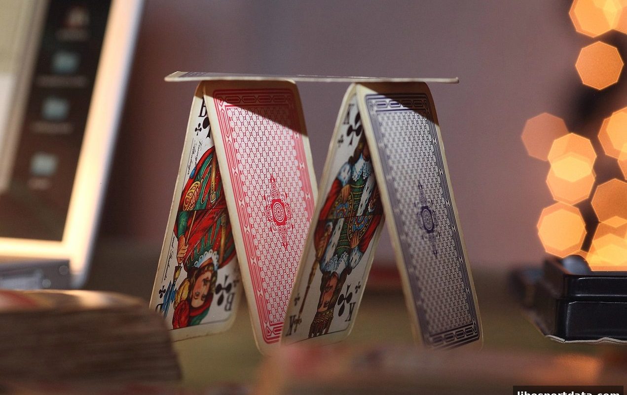 立博体育带你玩转炸金花：从洗牌发牌到充值策略的全方位指南