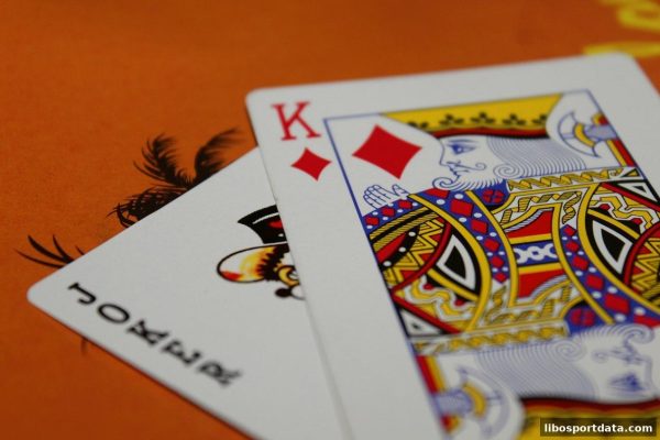 立博体育：炸金花高手进阶指南 | 赢牌技巧与平台导航