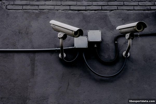 立博体育视角：江南体育品牌背景与行业地位新解